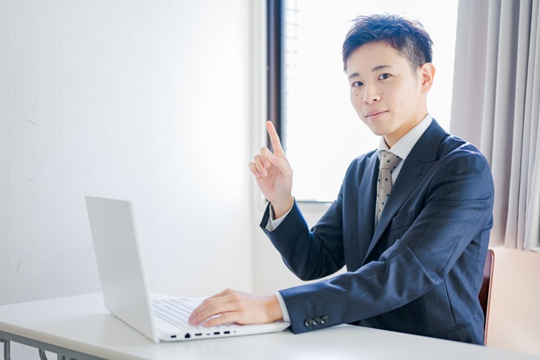 アムウェイの会員登録をおすすめする男性