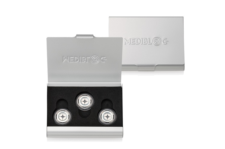 アムウェイの磁気治療器「メディブロック」